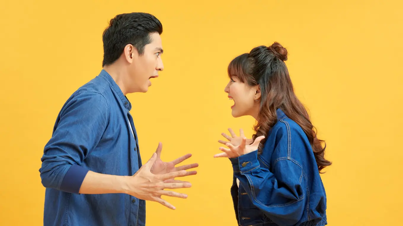 6 Cara Kendalikan Emosi saat Berantem dengan Pasangan